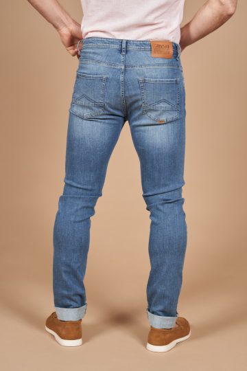 Stone washed regular tapered jeans