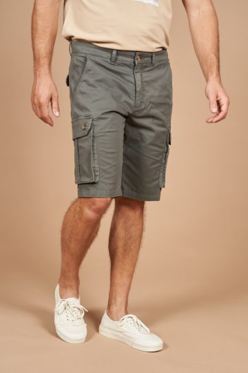 Plain cargo Bermuda shorts