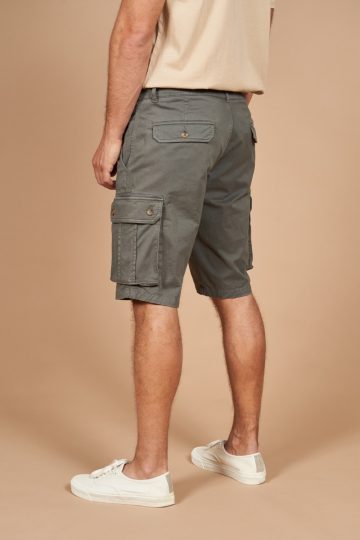 Plain cargo Bermuda shorts