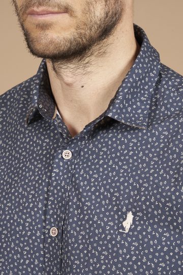 Printed shirt with small flowers pattern